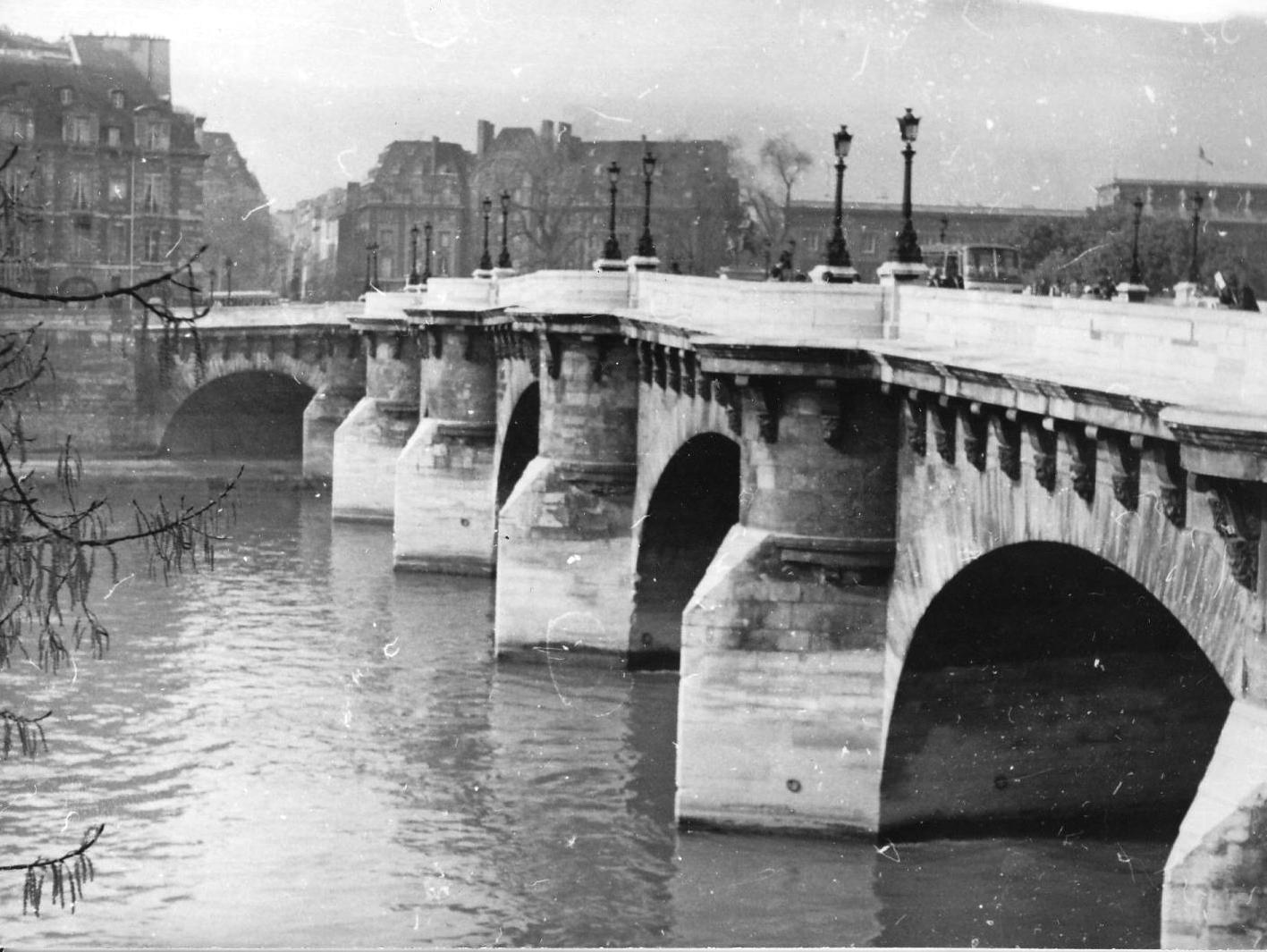 Pont Neuf in Paris and the End of the Knights Templar
